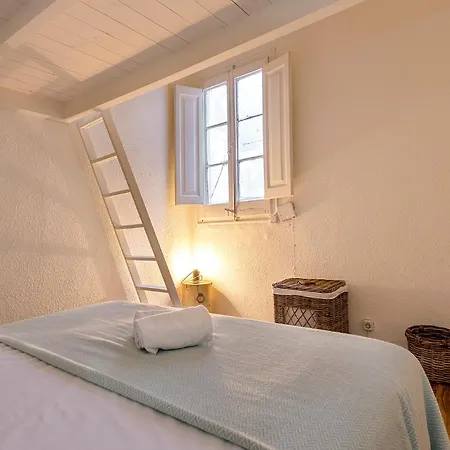 Arago Suites *