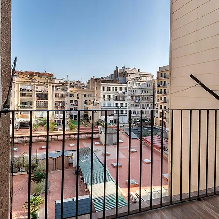 Arago Apartmán